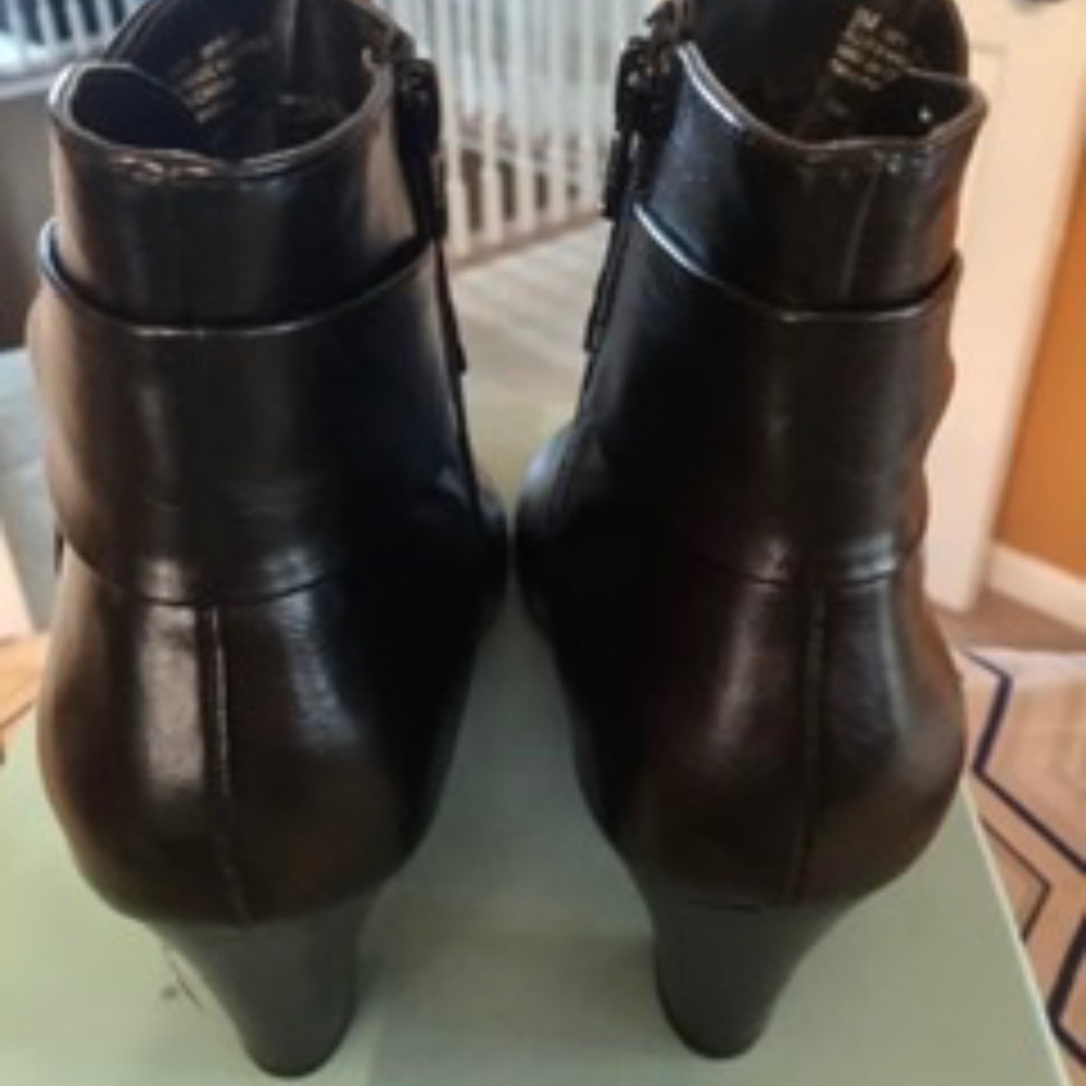 High-heeled Booties - Picture 4 of 7